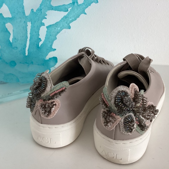 AGL TAN NEUTRAL FLORAL BEADED EMBROIDERY LEATHER SNEAKERS SHOES 7.5 - Picture 5 of 13
